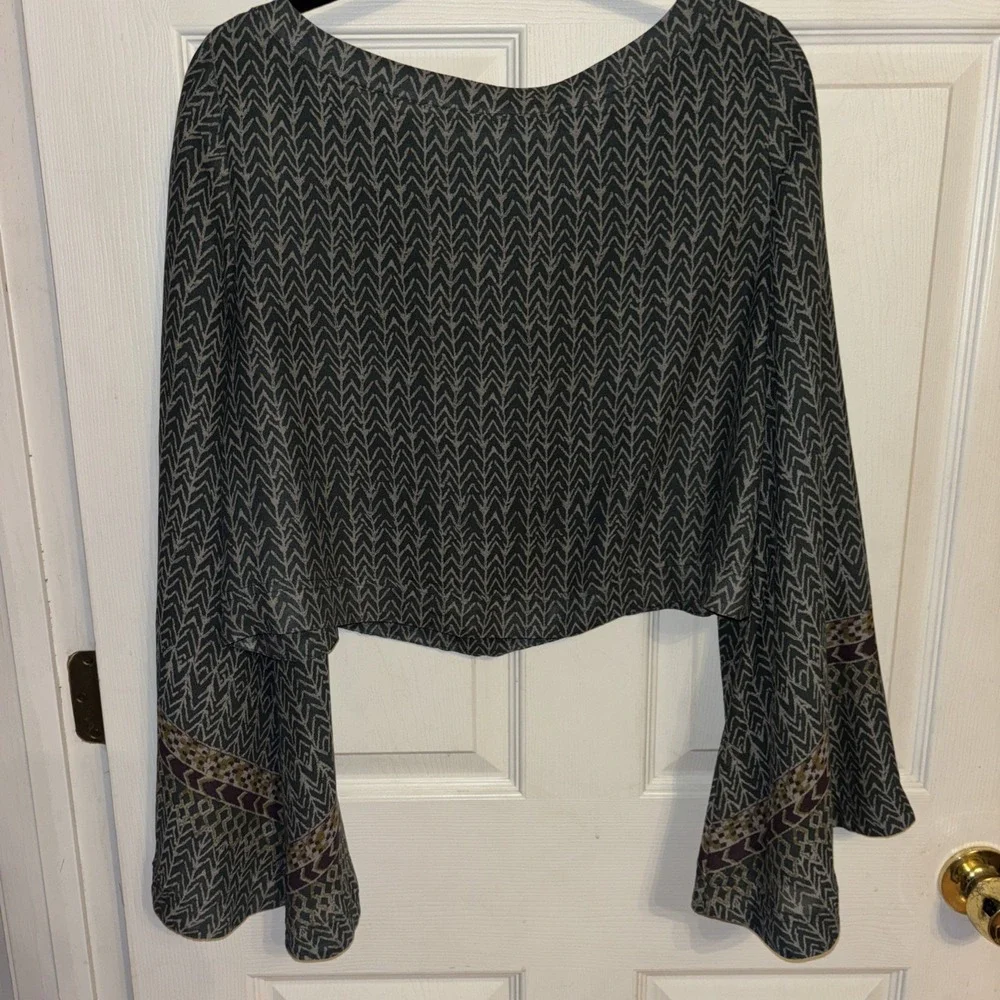 Free People Sz S Stars Aligned Patterned Bell Sleeve Crop Blouse Boxy Top Jade